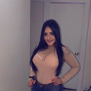 Meet your Posher, Valentina